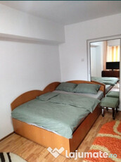 Inchiriez apartament 2 camere zona Pelican