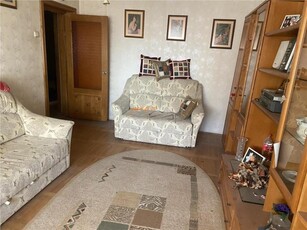 Apartament 2 camere , zona Scoala nr 10 Sala Polivalenta ,60 mp , decomandat