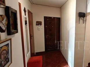 Apartament 3 camere in zona BLOCUL SPRAY