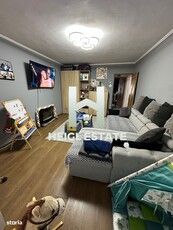 Vand apartament 3 camere, 2 bai, 2 parcari– Baciu, Zona Regal