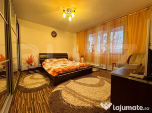 Apartament cu 3 camere, 71 mp, zona Splaiul Crisanei