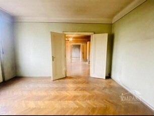 Apartament cu 3 camere, confort sporit, situat in zona Centrala!