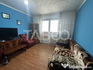 Apartament de vanzare 2 camere 49 mp utili zona 13 Decembrie