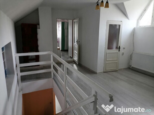 Inchiriez Casa, Gara Veche, Zona Scoala nr. 9, Piatra Neamt