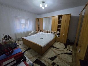 Resita, casa P+E si gradina, zona Muncitoresc, str. Semenicului