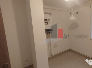 Vânzare apartament 3 camere Piața Reșița